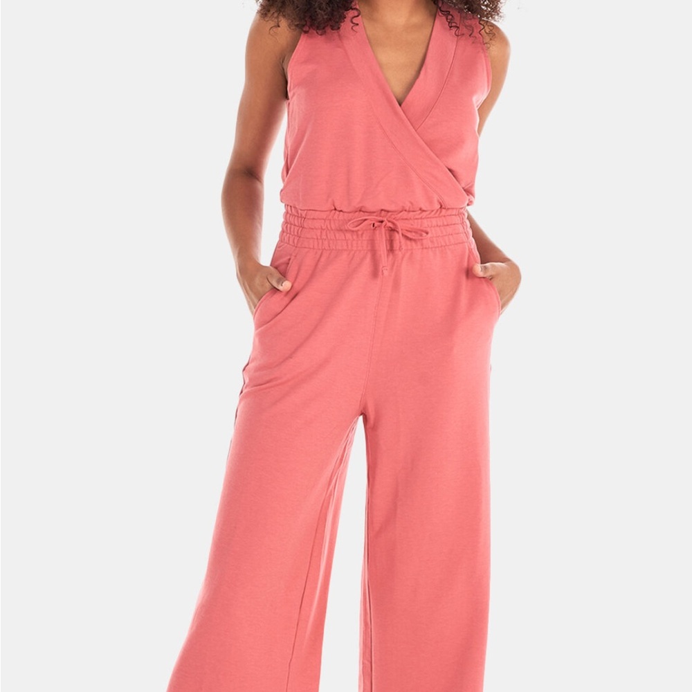 Women’s‎ Nike Dri-Fit fleece Yoga Pink Sleeveless Jumpsuit with Tie Belt Medium